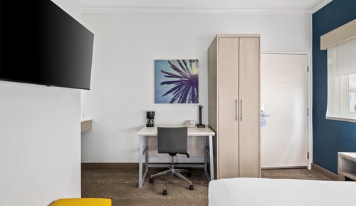 Standard Room, 1 Double Bed, Non Smoking (Small Room)
