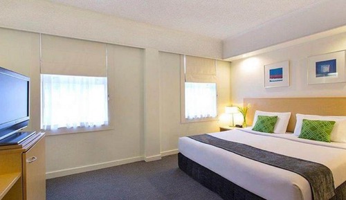 Standard Room, 1 King Bed