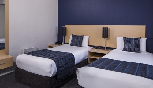 Basic Triple Room