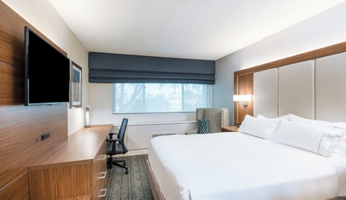 Standard Room, 1 Queen Bed