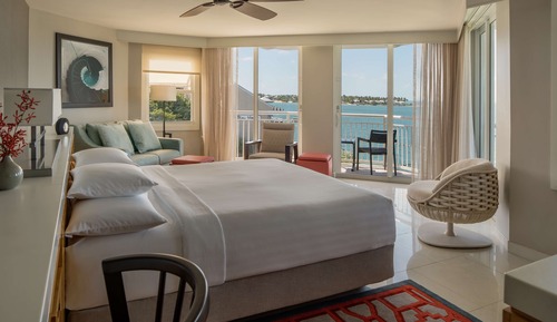 Deluxe Room, 1 King Bed, Ocean View