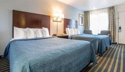 Standard Room, 2 Queen Beds, Non Smoking