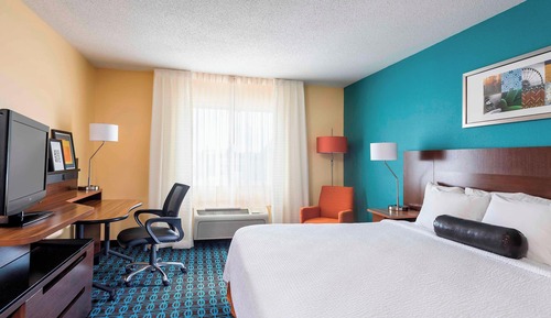 Room, 1 King Bed (Hearing Accessible)