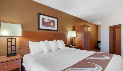 Standard Room, 1 King Bed, Non Smoking, Balcony