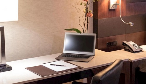 Studio Suite, Multiple Beds (2 Double, Sofa bed)