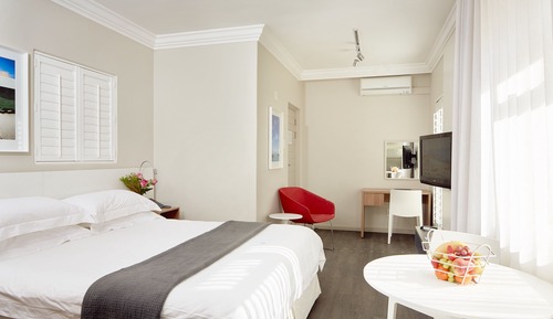 Deluxe Studio, 1 King Bed, Balcony, Sea View