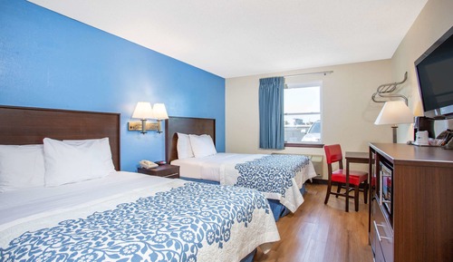Room, 2 Queen Beds, Accessible, Non Smoking