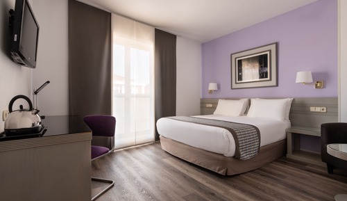 Premium Room