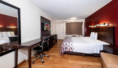 Superior Room, 1 King Bed, Accessible, Non Smoking