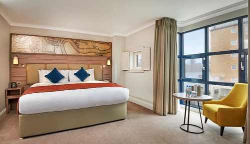 Deluxe Room, 1 Queen Bed