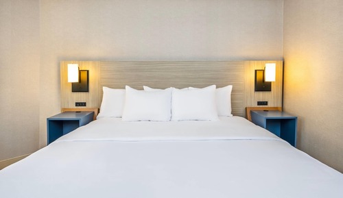 Standard Room, 1 King Bed, Non Smoking