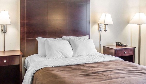 Standard Room, 1 Queen Bed, Accessible, Non Smoking