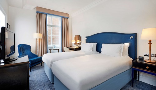 Twin Deluxe Room