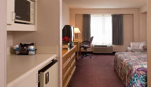 Family Room, 2 Queen Beds, Non Smoking