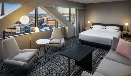 Deluxe Room, 1 King Bed