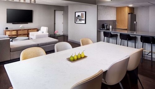 Suite, 1 Bedroom, King Bed