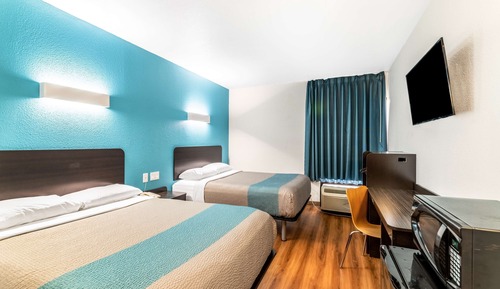 Standard Room, 2 Queen Beds, Accessible, Non Smoking