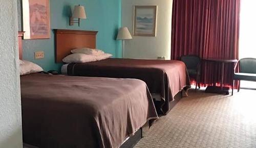 Room, 2 Queen Beds, Smoking