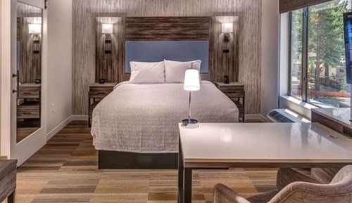 Suite, 1 King Bed, Accessible, Refrigerator & Microwave (Hearing)