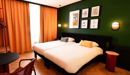 Room, 2 Twin Beds (Design)