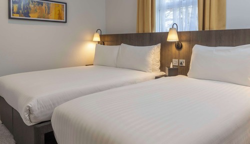 Standard Room, Multiple Beds, Non Smoking