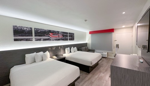 Room, Non Smoking (2 Queen Beds & 1 Sofa Bed)