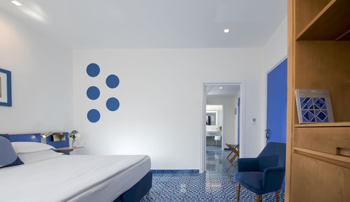 Family Room, Park View