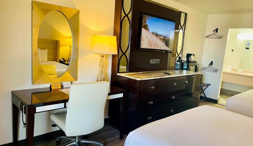 Room, 2 Queen Beds, Non Smoking