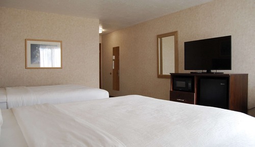Standard Room, 2 Queen Beds, Non Smoking