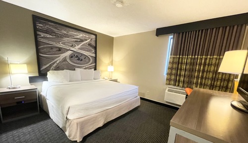 Standard Room, 1 King Bed, Accessible