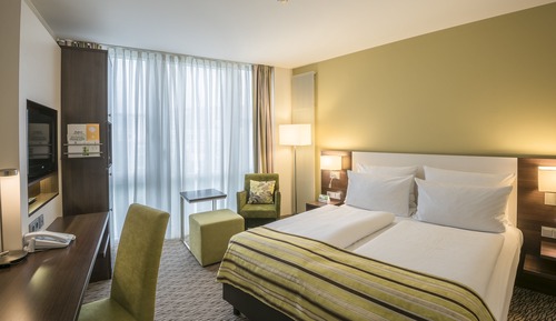 Standard Room, 1 Queen Bed