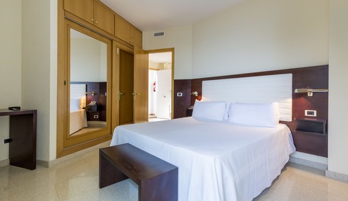 Family Suite, Balcony, Garden View