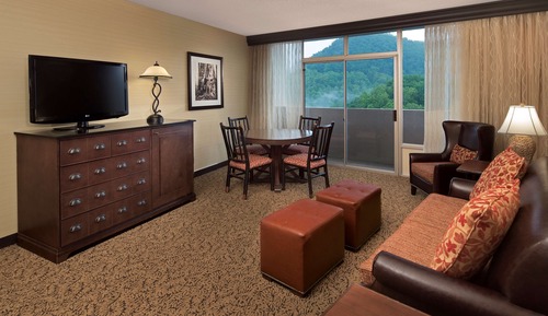 Deluxe Suite, 1 King Bed, Non Smoking