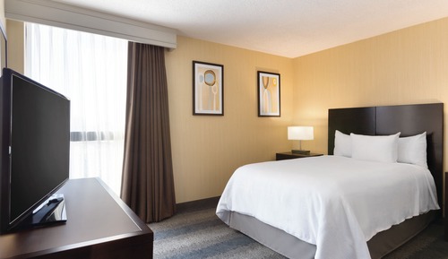 Suite, 1 Double Bed, Accessible, Non Smoking (Mobility & Hearing, Roll-in Shower)