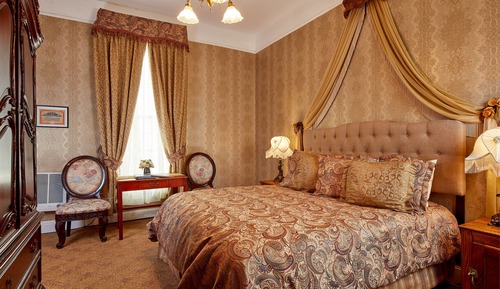 Deluxe Room, 1 King Bed