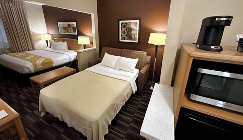 Suite, 1 King Bed with Sofa bed, Non Smoking