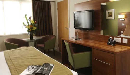 1 Double Bed