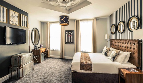 Privilege, Room, 1 King Bed