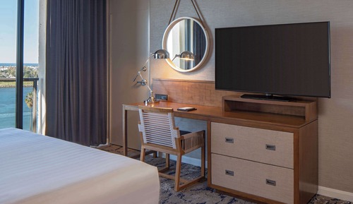 Room, 1 King Bed, Balcony