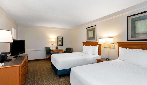 Room, 2 Double Beds, Accessible, Non Smoking (Roll-In Shower)