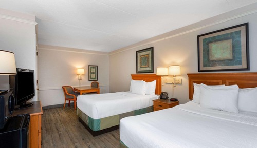 Deluxe Room, 2 Double Beds, Non Smoking