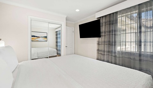 Suite, 1 King Bed, Non Smoking