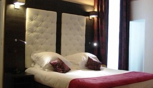 Superior Room, 1 Queen Bed, Non Smoking (Larger Room;Twin bed on request)