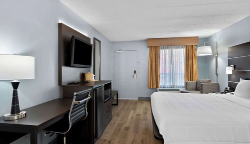 Standard Room, 1 King Bed, Non Smoking, Refrigerator & Microwave