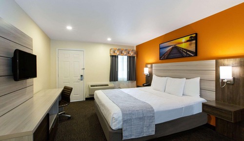 Standard Room, 1 King Bed, Fireplace