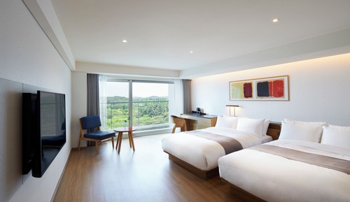 Family Twin Room, Mountain View (Indoor Pool Access for 2/ Once per night)