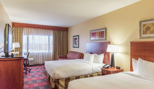 Room, Non Smoking (Larger Room, 2 Queen and 1 Sofa bed)
