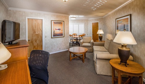 Family Suite, 2 Bedrooms, Non Smoking, Kitchen (Full Kitchen)