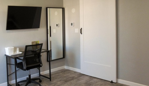 Suite, 1 King Bed with Sofa bed, Non Smoking