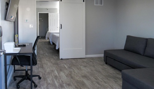 Suite, Multiple Beds, Non Smoking